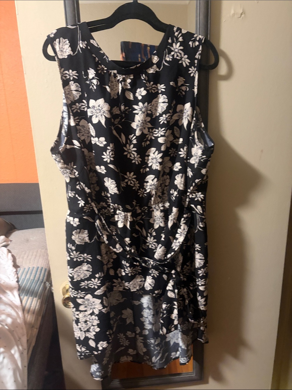 Sleeveless Black Floral Tie-Waist Shirt